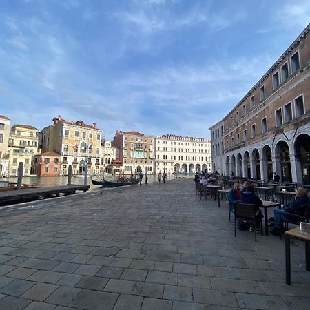 Esclusivo Appartamento A Rialto Veneţia Exterior foto