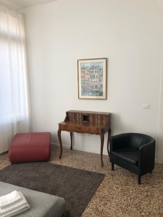 Esclusivo Appartamento A Rialto Veneţia Exterior foto